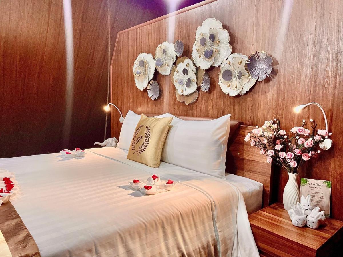 Seagate Hotel 3*