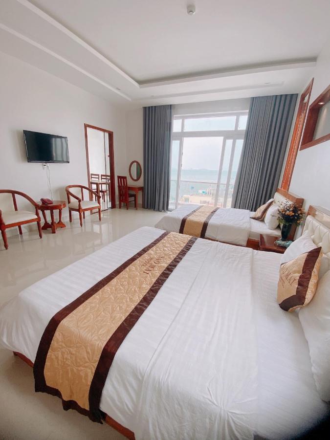 Sao Mai & Hotel