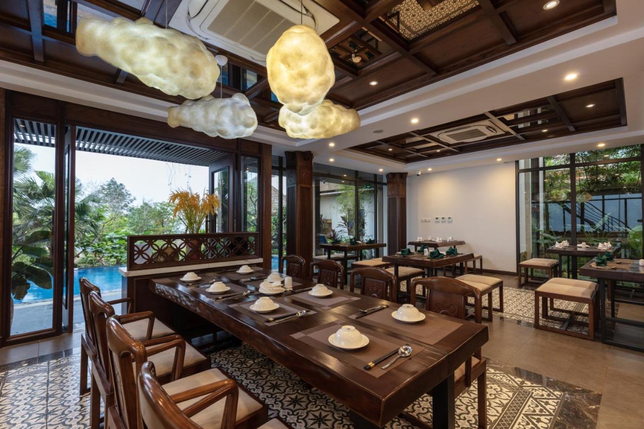 Ebino Puluong And Hotel 4*