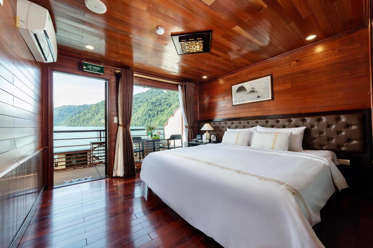 Blue Diamond Cruise Hạ Long