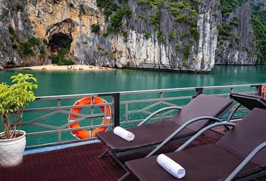 The Boutique Cruise Botel 3*