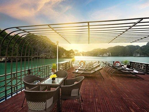 The Boutique Cruise Botel 3*