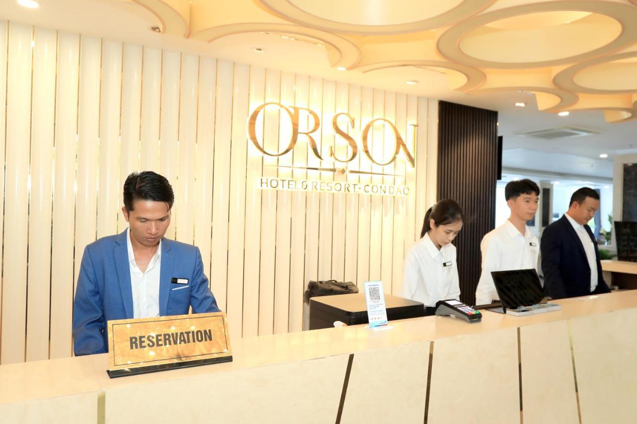 Khách sạn Orson & Con Dao