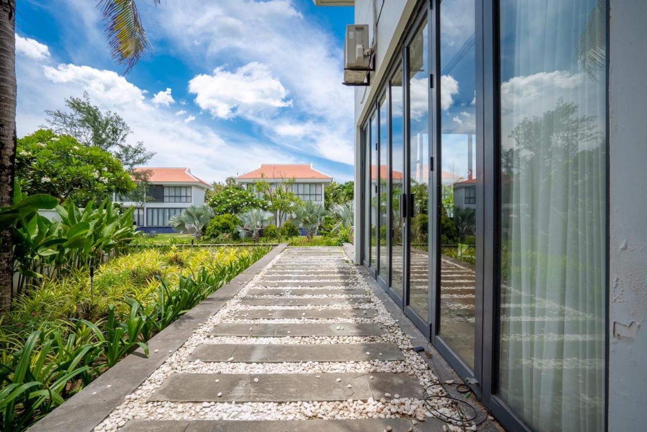 Luxury Ocean View - Free Airport Pick Up *