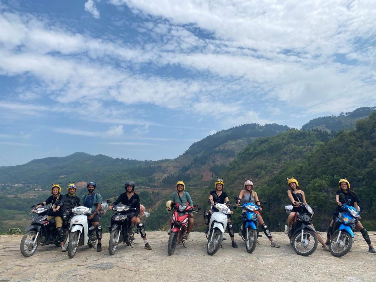 Bed & Breakfast Safari & Motorbikes Ha Giang
