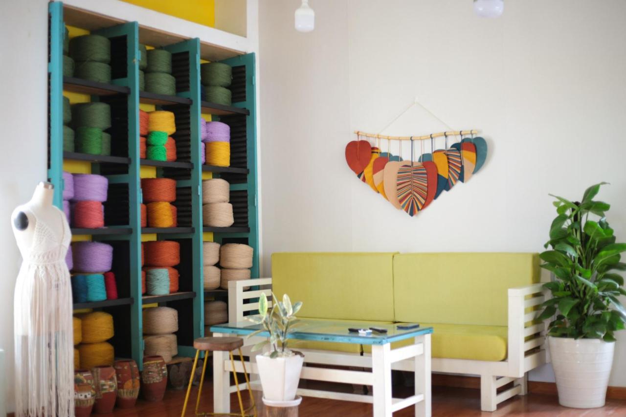 Macrame Hue