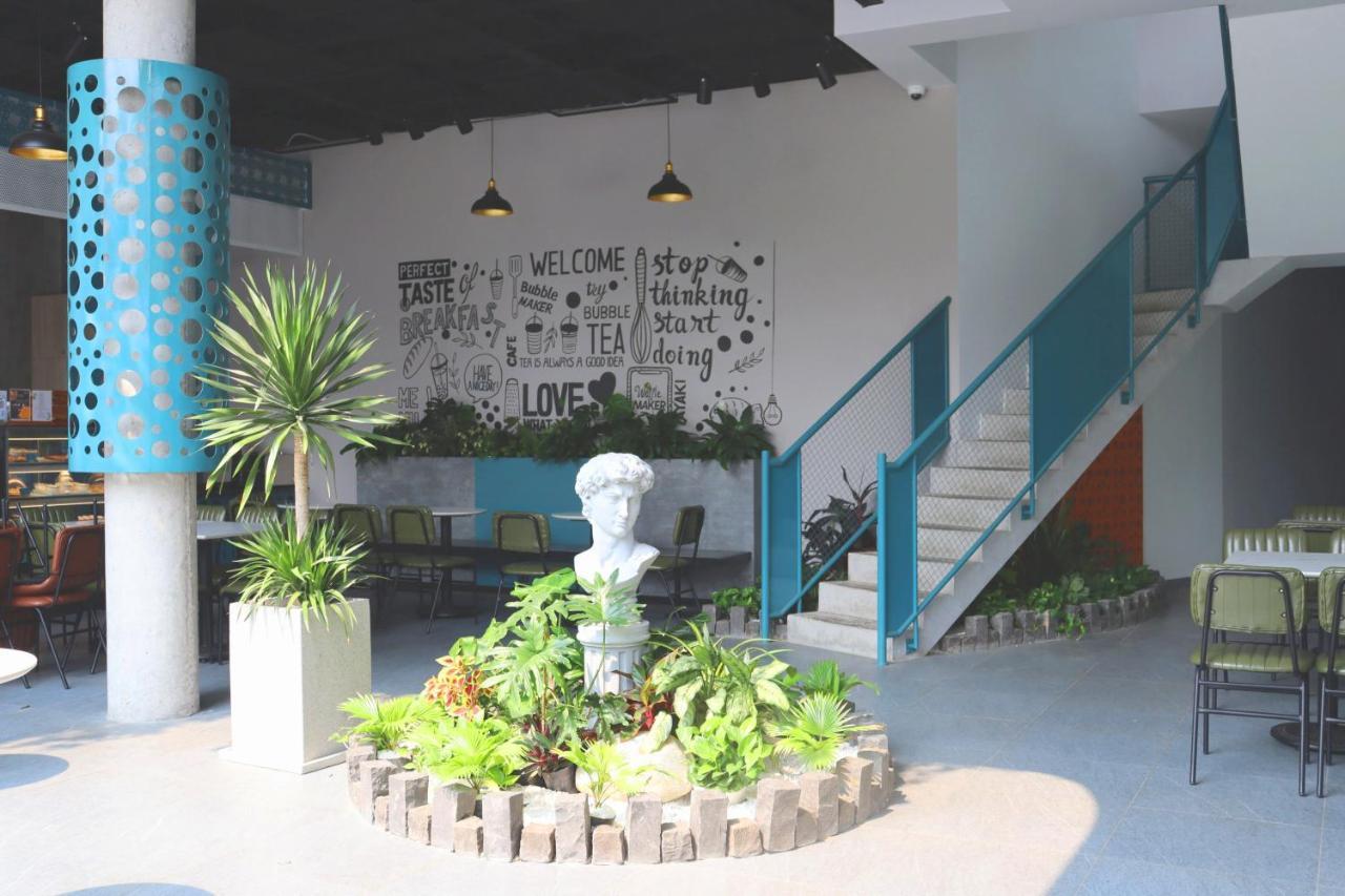 Khách sạn Odin 4*