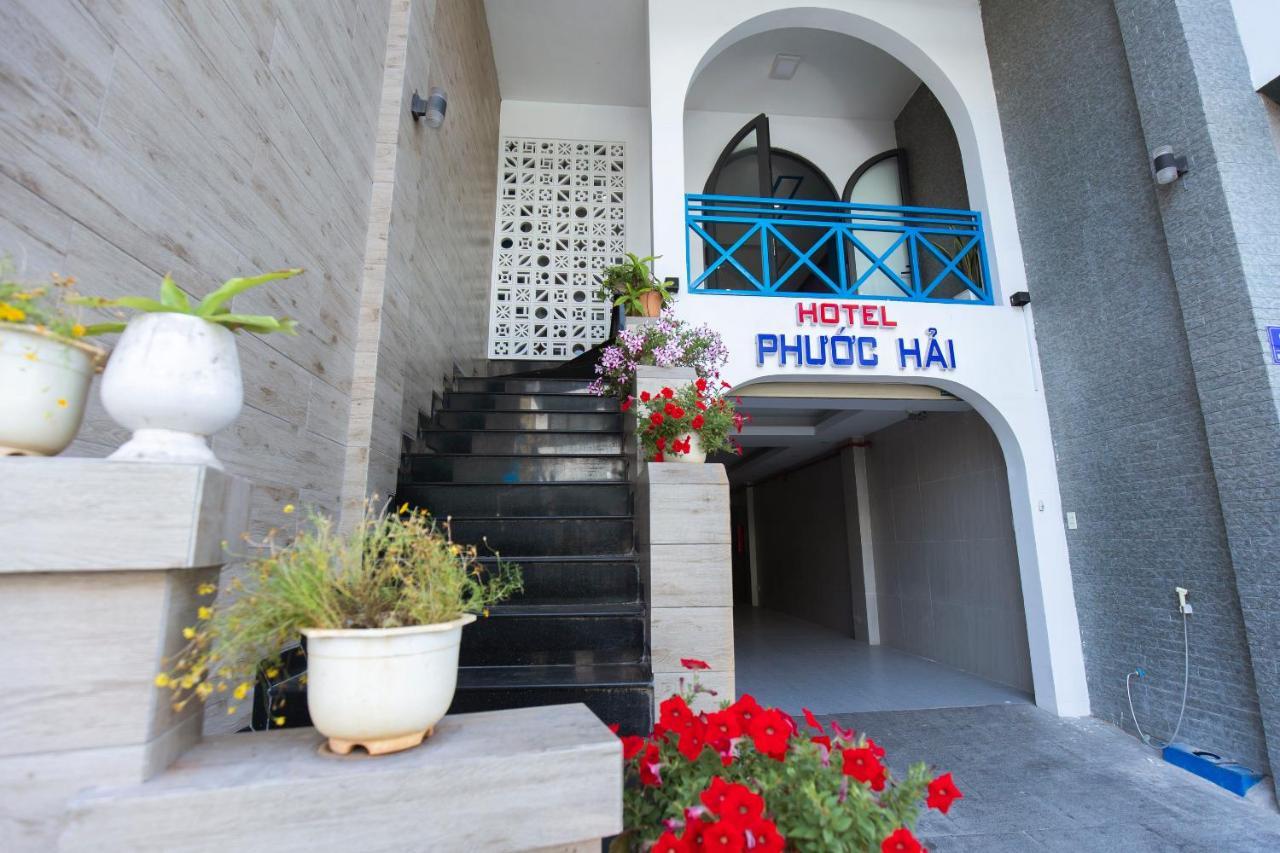 Phuoc By The Moment 2*