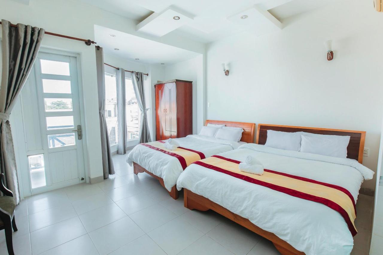 Hotel Phuoc By The Moment 2*