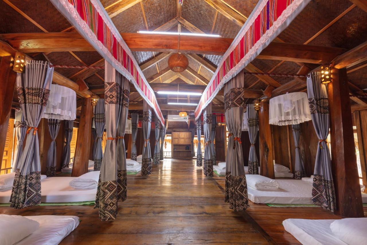 Ebino Puluong And Hotel 4*