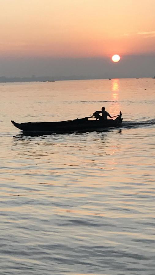 Khach San Cuu Long A, Cho Hotel Vinh Long