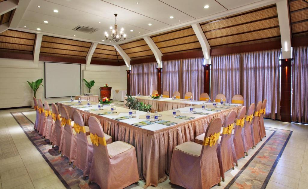 Fleur De Lys & Long Resort Long Hai