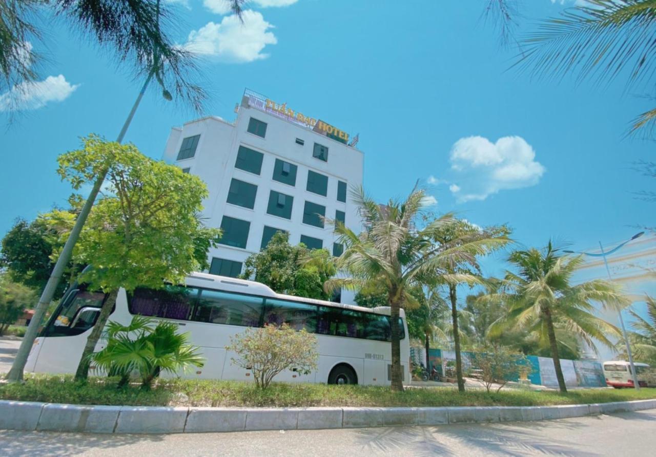 Tuan Luxury Flc Hotel 3*