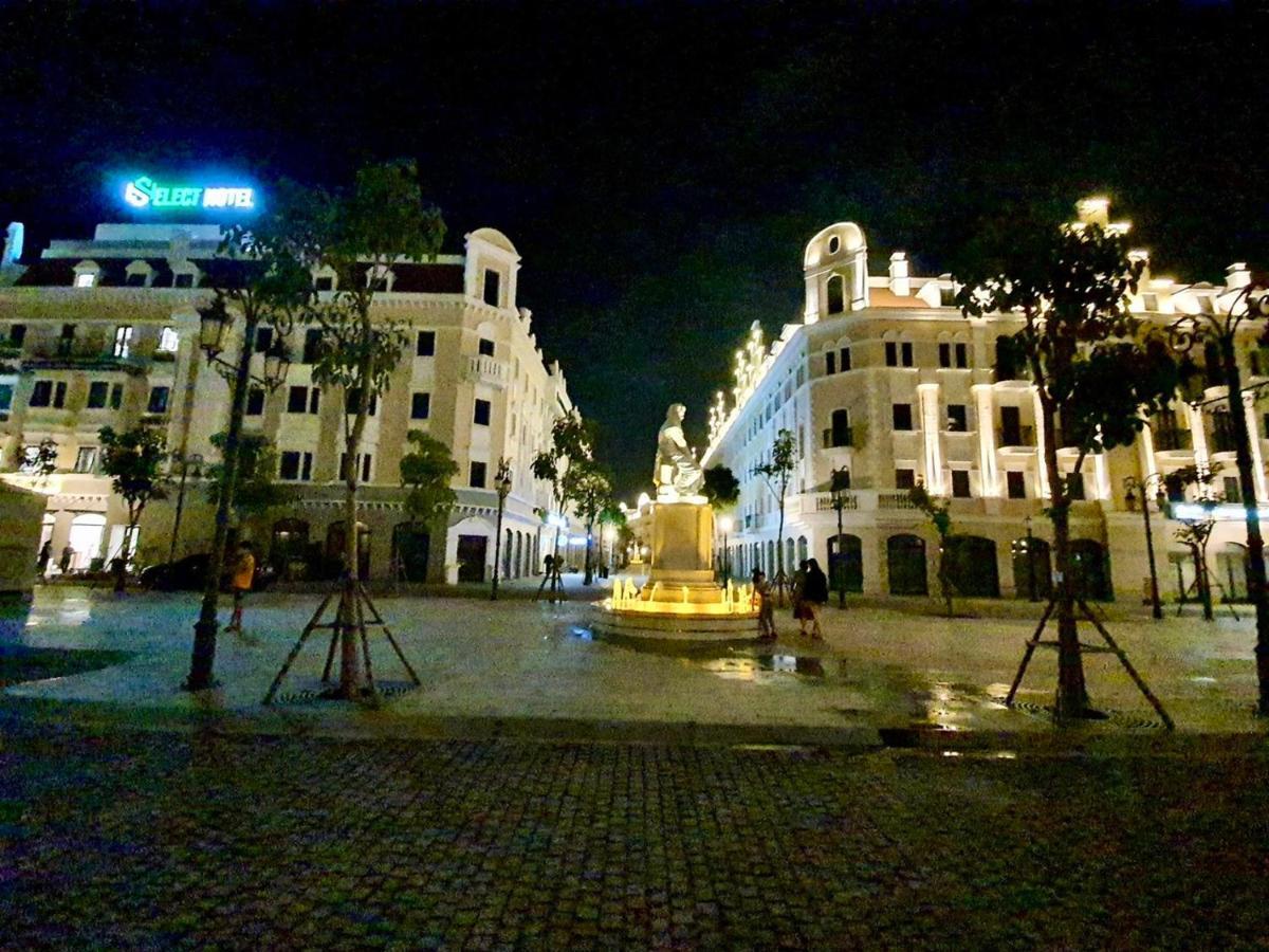 Hotel Lucasta Hạ Long