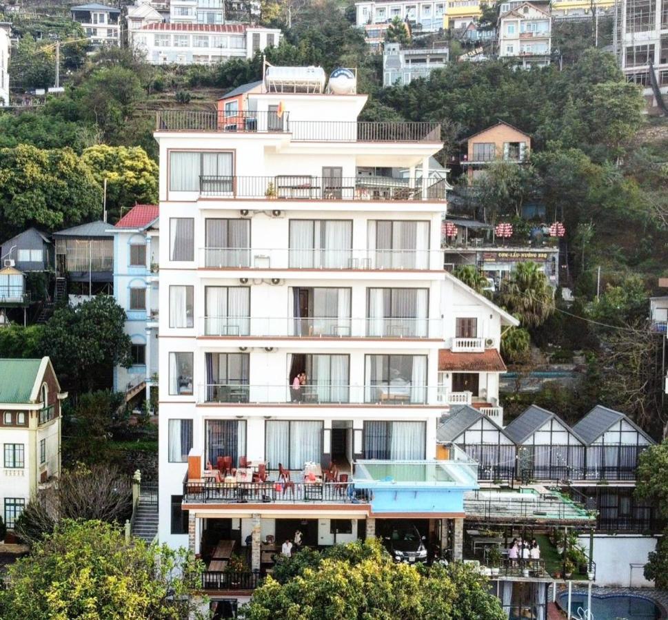 Hotel Daisy 2*