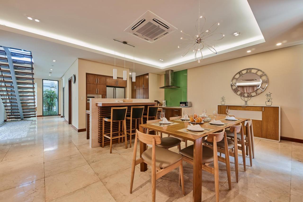 Resort Deluxe Ocean Along The