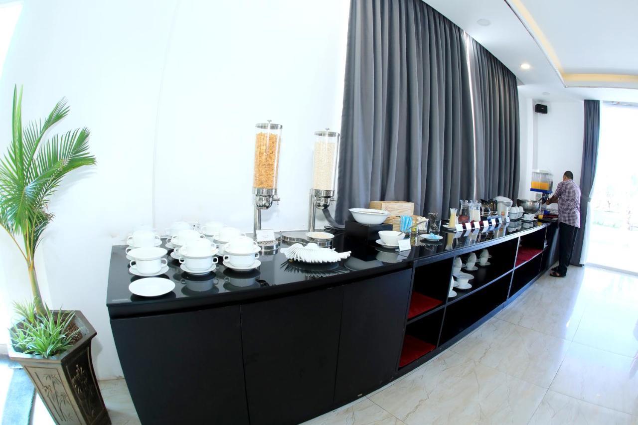 Khách sạn Orson & Con Dao 4*