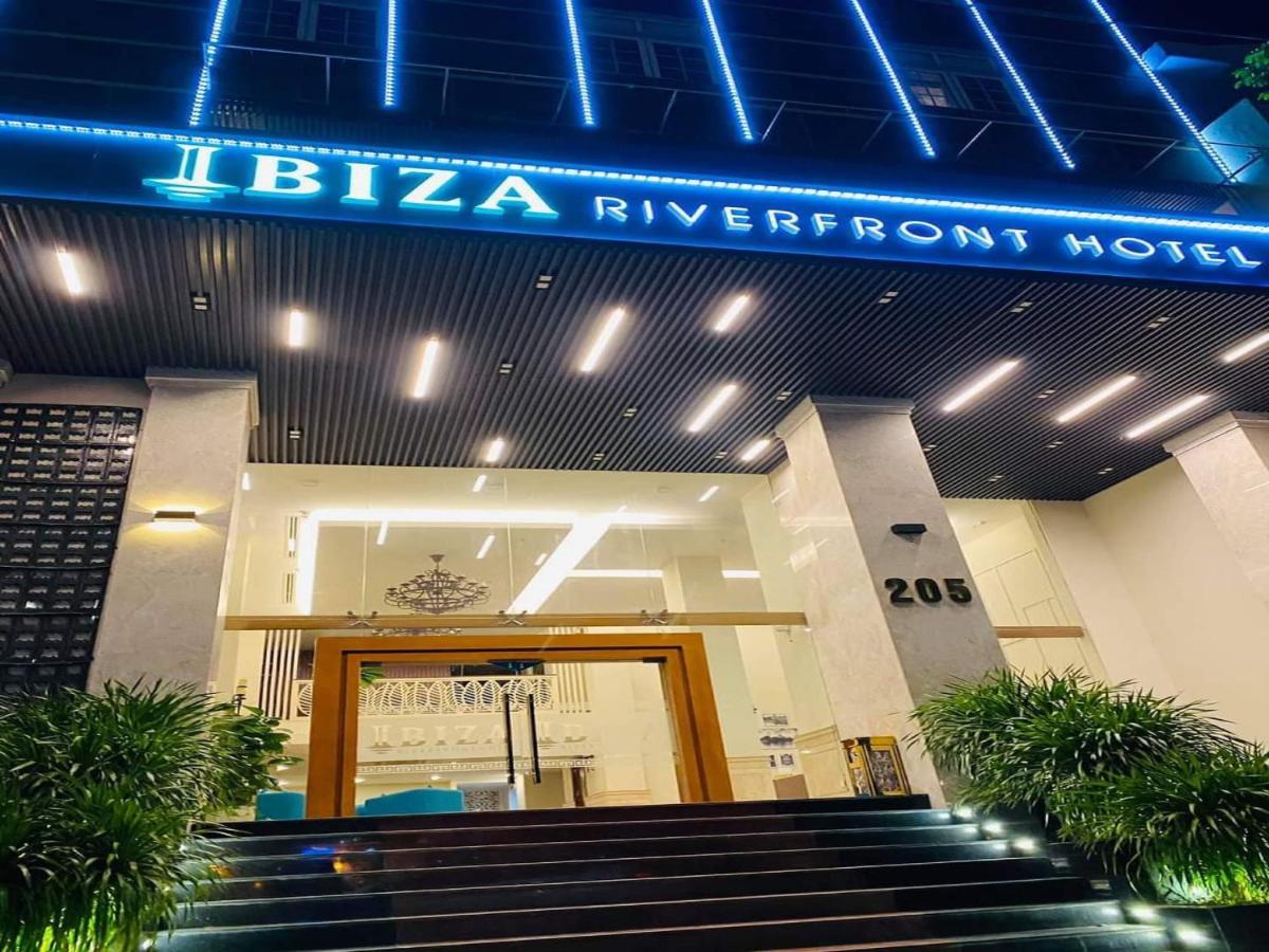 Ibiza Riverfront Powered By Aston 4*