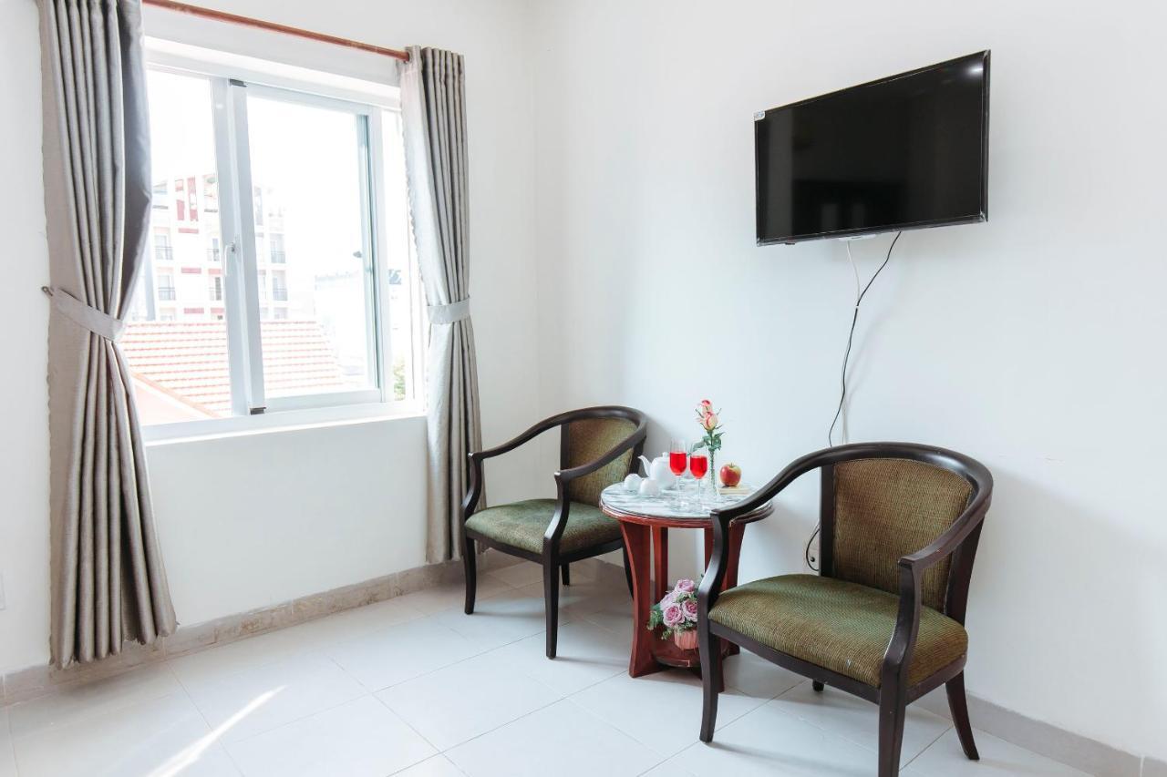 Phuoc By The Moment Hotel