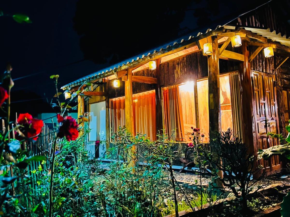 Homestay A Phu Home's *