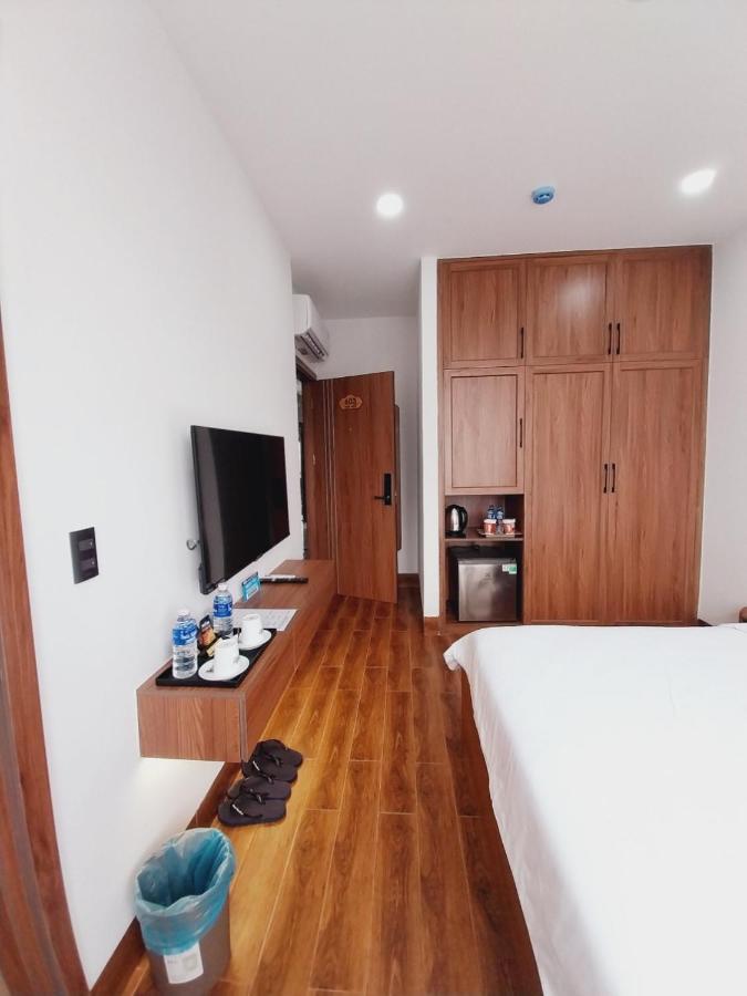 Santini Hotel