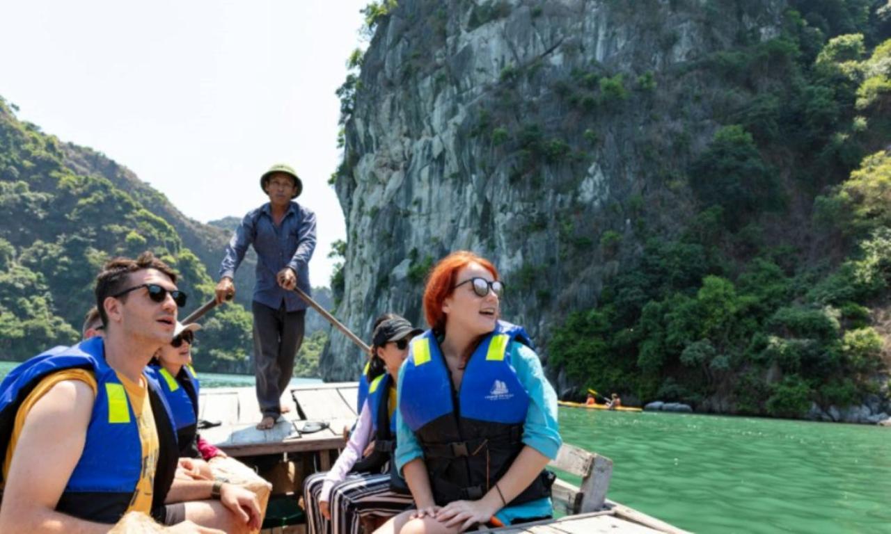 Indochine Cruise 5* Hạ Long