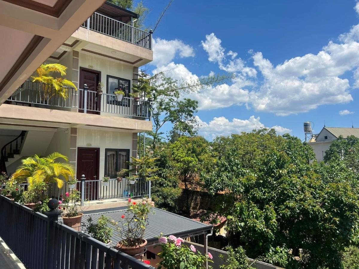 Bed & Breakfast Nha Nghi Ngoc Long *
