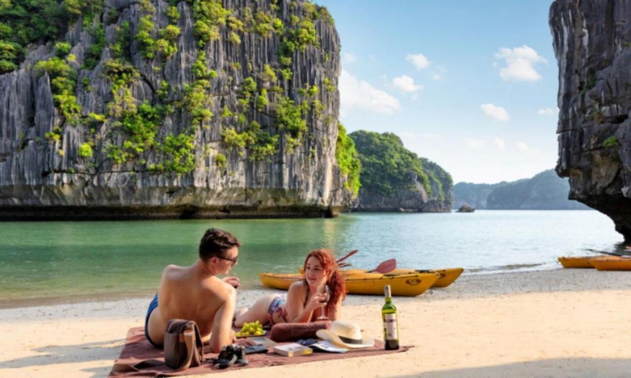 Indochine Cruise 5* Hạ Long