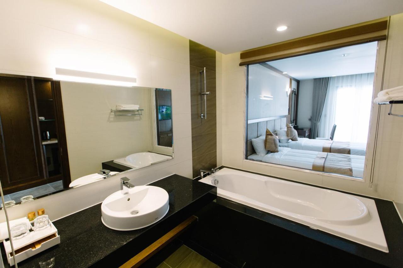 Hotel Duc Huy Grand 4*