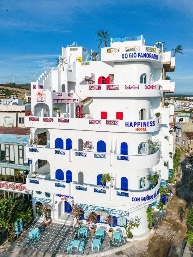 Happiness Hotel 3*