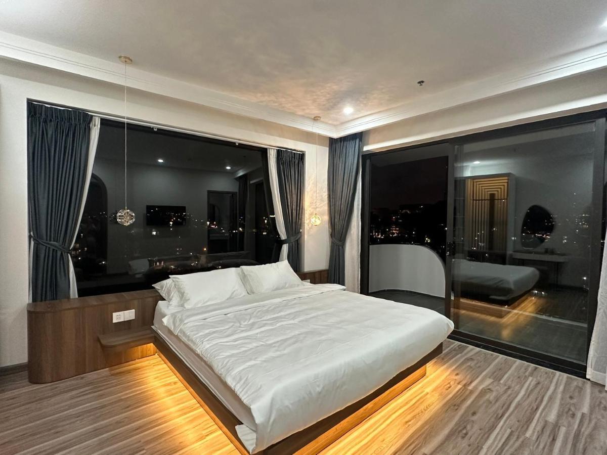 Memory - Valley View Hotel
