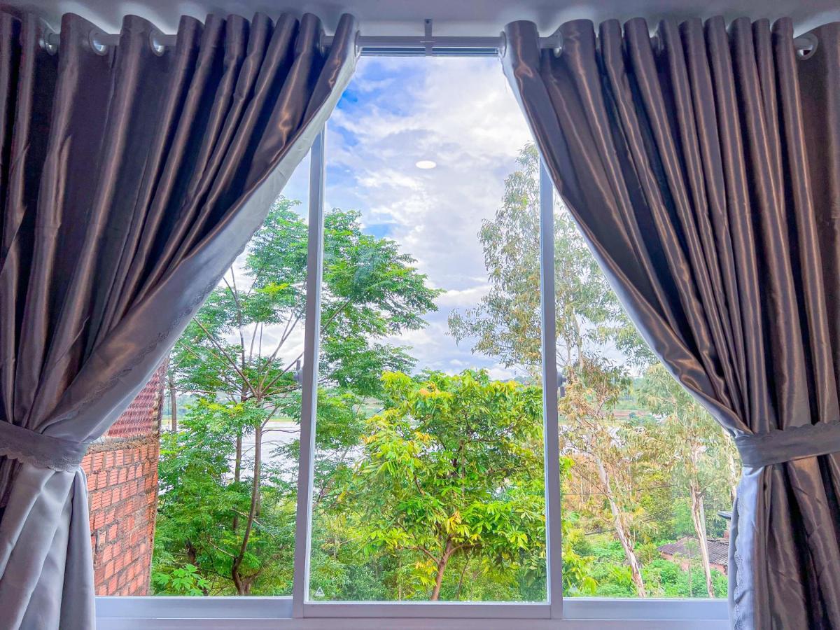 Homestay Gio - *