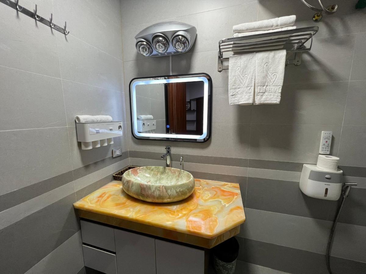 Khach San Hoang Yen Hotel 2*