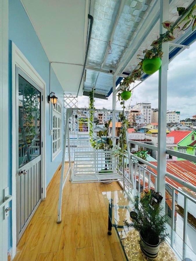 Homestay The Blue House