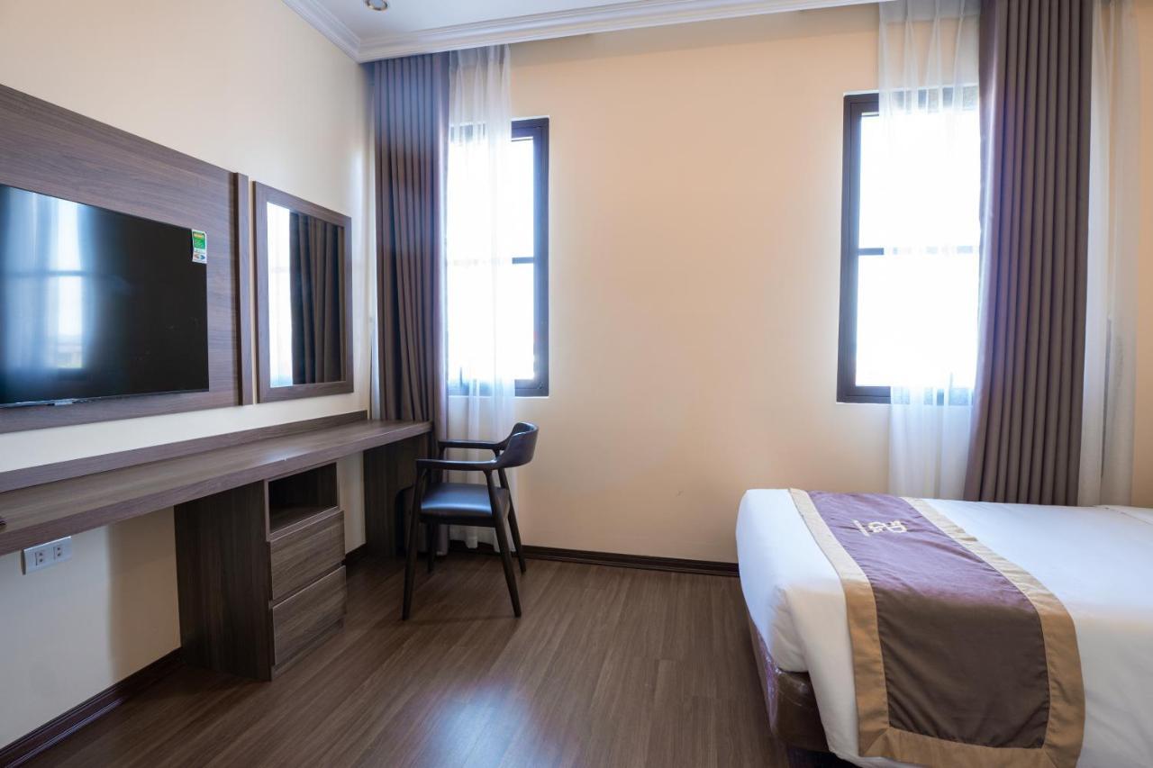 Hotel Passion Halong *