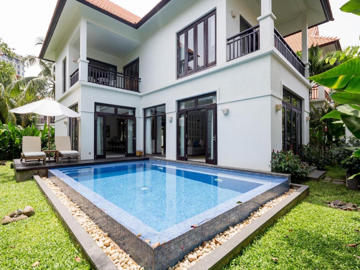 Pool & My Khe Resort