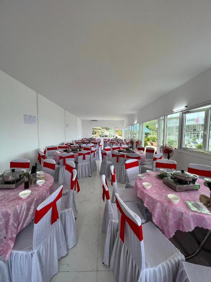 Hotel Palace *