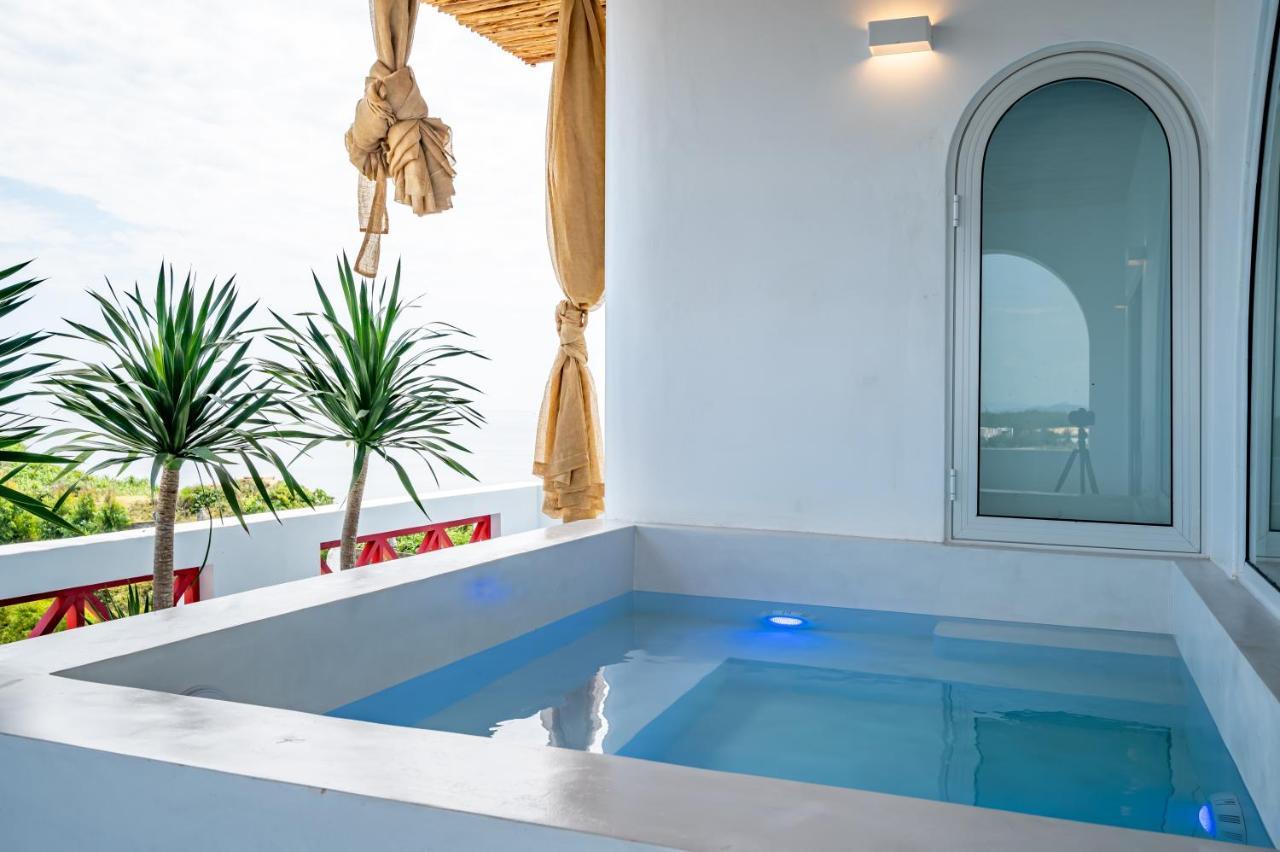 Hotel Happiness 3*
