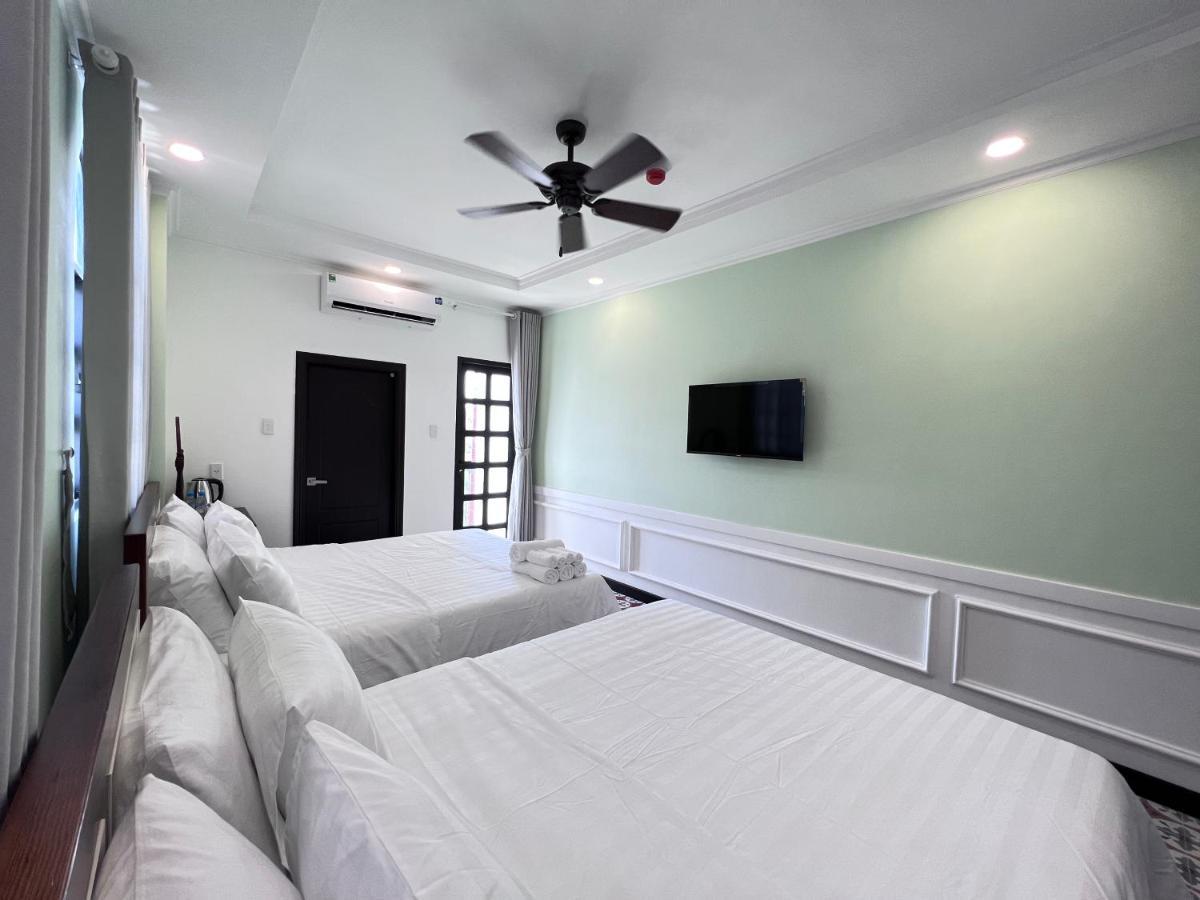 Hotel Wanderlust