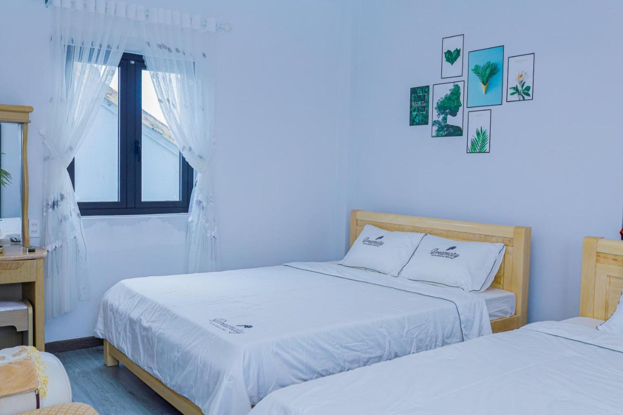 Homestay Gio - *