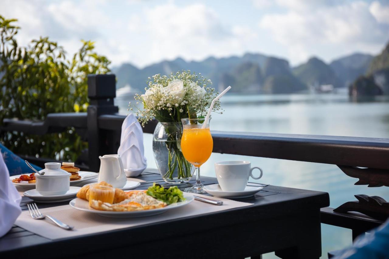 La Regina Grand Cruise Ha Long
