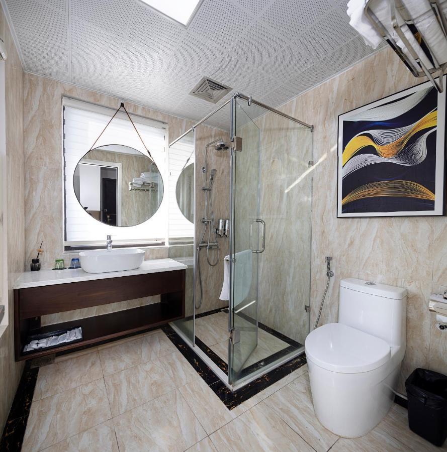 Diamond Luxury Hotel 3*