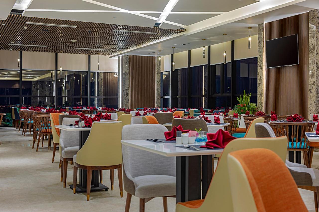 Peninsula Hotel
