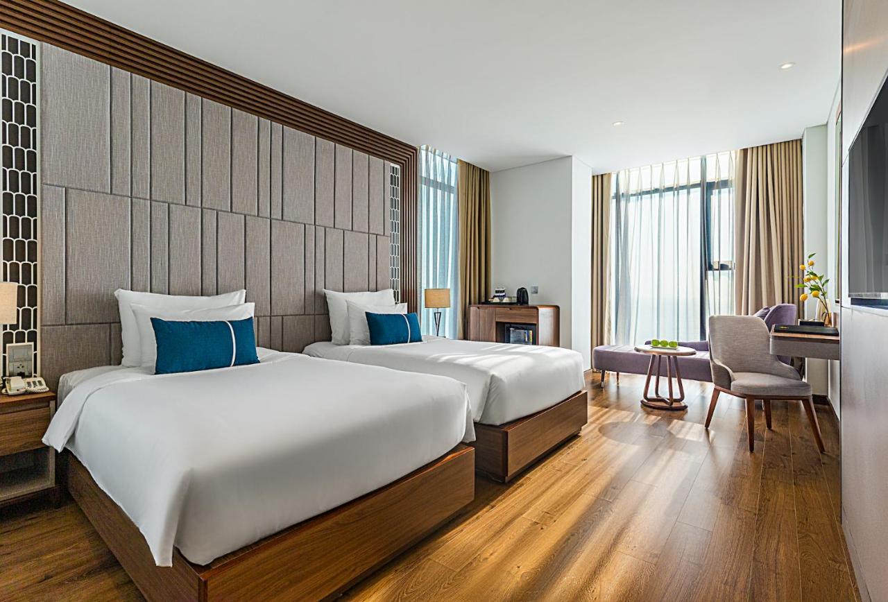 Hotel Peninsula 5*