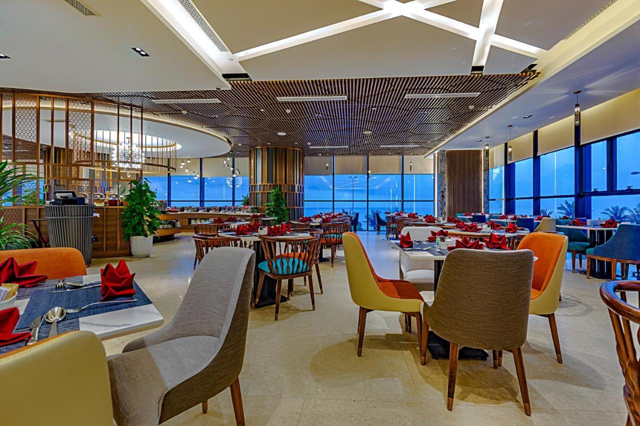 Peninsula 5*