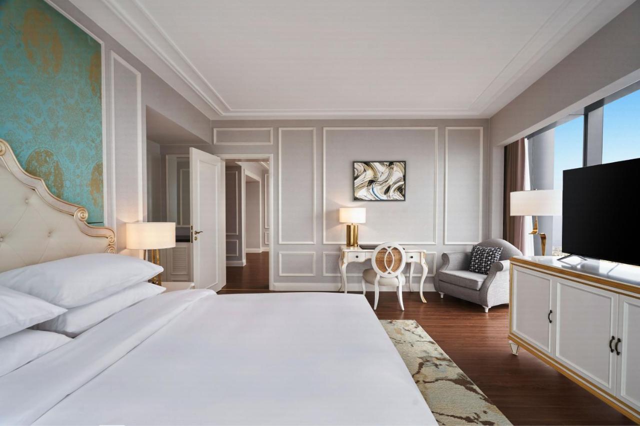 Sheraton Phong