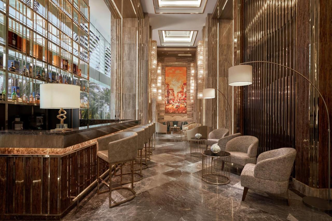 Sheraton Phong Hotel
