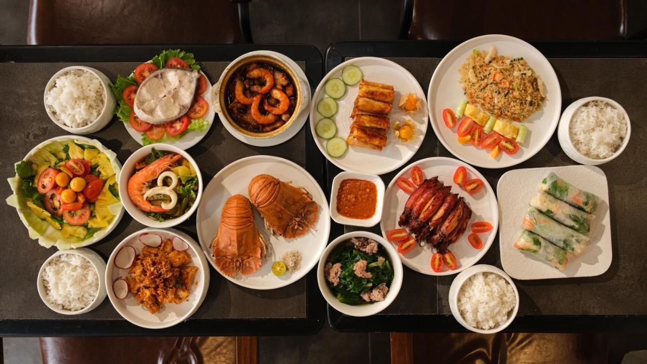 Tuong Boutique 3*