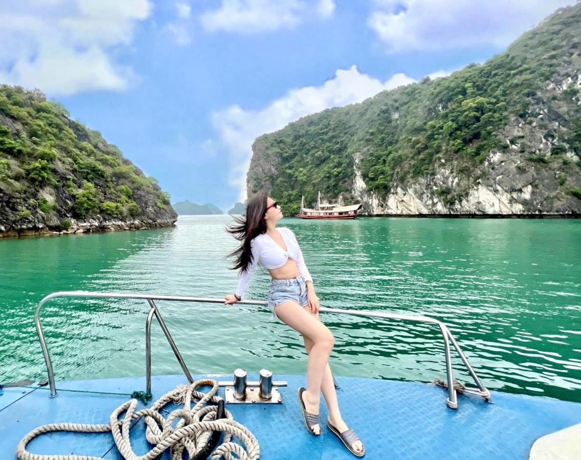 Indochine Cruise Lan Ha Bay Ha Long