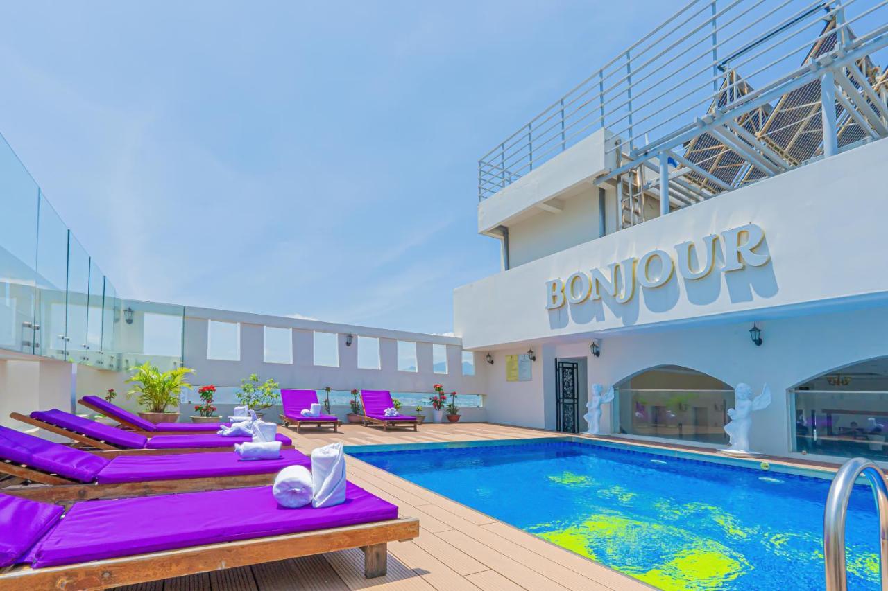 Khách sạn Bonjour Nha Trang